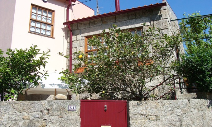 Carreco Villa | CASA DE FORNELOS - Relax, enjoy the comfort of home and indulge in nature!