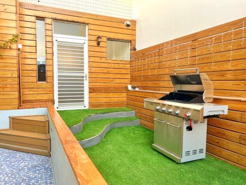 West Central District House | Casa de Jumbo