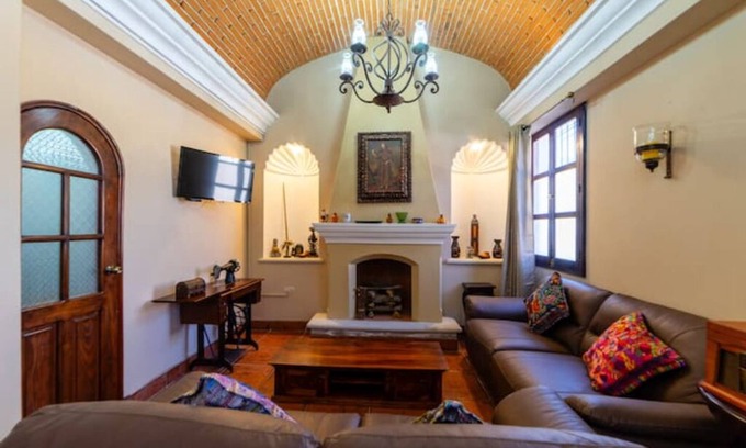 Antigua Guatemala House | Casa de la Abuela en el Corazón de Antigua
