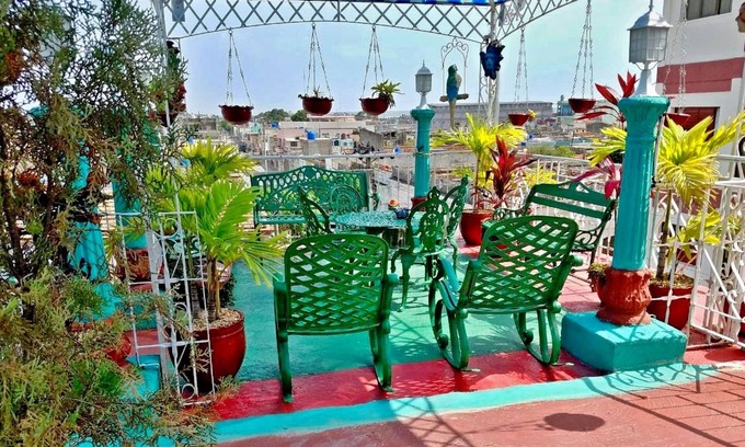 Cienfuegos Bed & Breakfast | Casa De Las Banderas