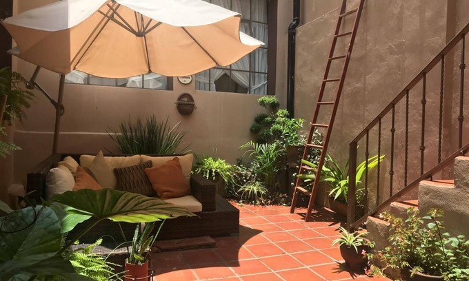 Centro Hotel | Casa de las Escaleras