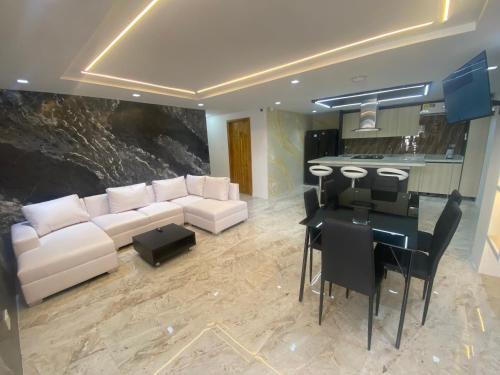 Cartagena District Apartment | Casa de lujo en barrio popular
