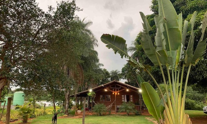 Morada Nova de Minas Ski Chalet | Casa de Madeira c/Fogão a lenha e lago para pesca