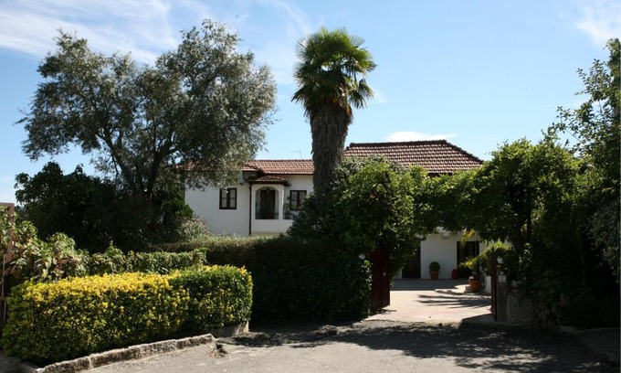 Mosteiro House | Casa de Marlães