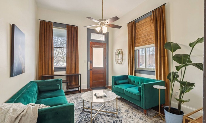 Mid-City House | Casa De Orleans