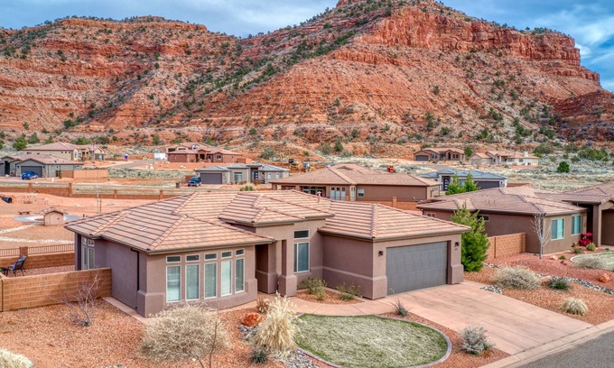 Kanab House | Casa De Paz at La Estancia Kanab-Gateway To National Parks & The Grand Circle!