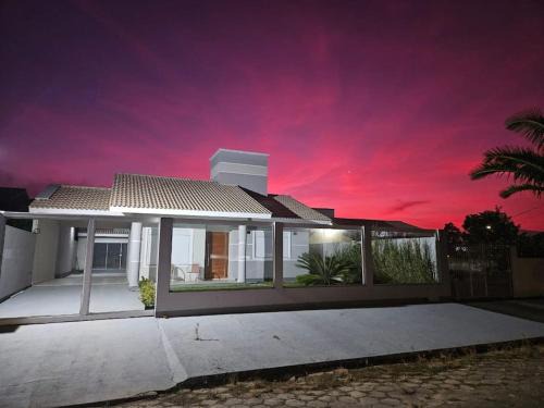 Palhoca House | Casa de Praia Com Piscina Aquecida