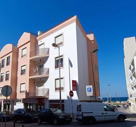 Costa de Caparica Apartment | Casa de Praia da Zezinha