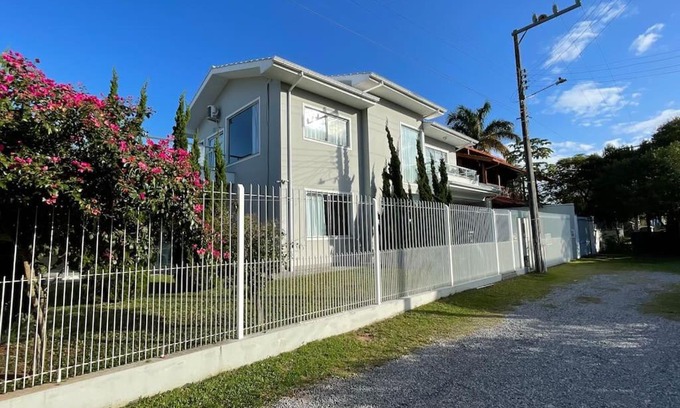 Florianopolis House | Casa de Praia Guarda do Embaú