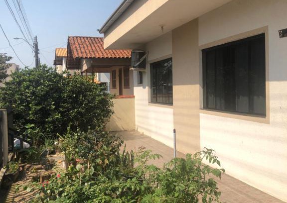 Centro House | Casa de Praia Navegantes - 100 metros do mar