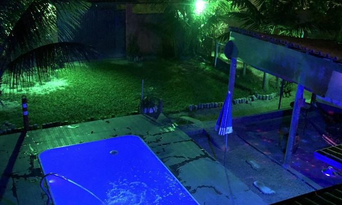 Vila Santa Alice House | Casa de Temporada em Xerém com Muito Verde e Cachoeira Natural