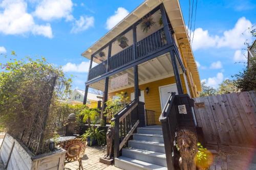 Downtown Historic District Bed & Breakfast | Casa de Teo Boutique Inn