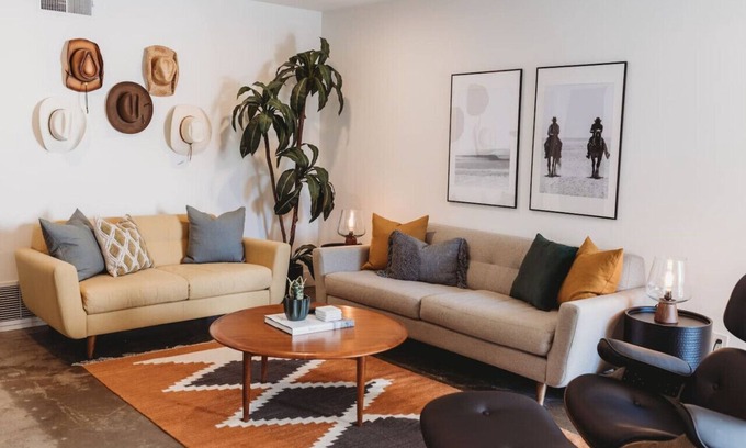 San Juan Capistrano House | Casa de Vaqueros! Family&Pet Friendly! 3mi->Beach