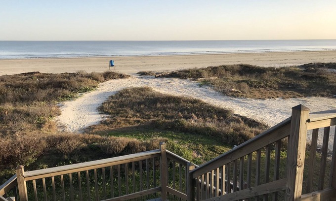 Freeport House | "Casa Del Agua" 2 Bedroom Beach Front Home!