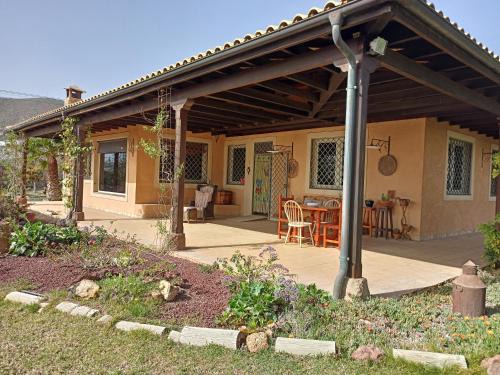 Valle de San Lorenzo House | Casa del artista