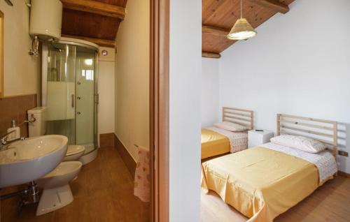 Motta San Giovanni House | Casa Del Borgo
