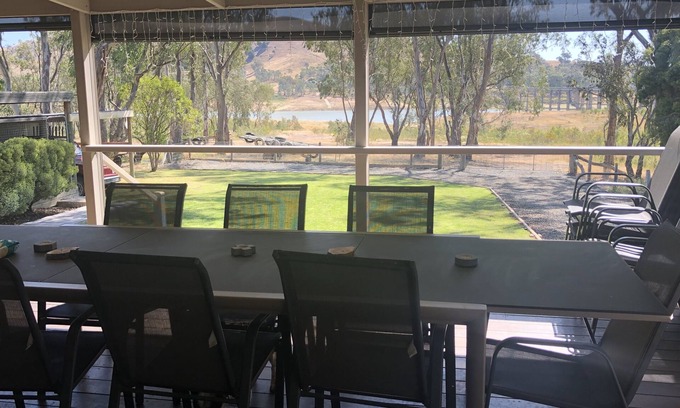 Bonnie Doon House | Casa del Lago (CDL) - Waterfront House - SLEEPS 6
