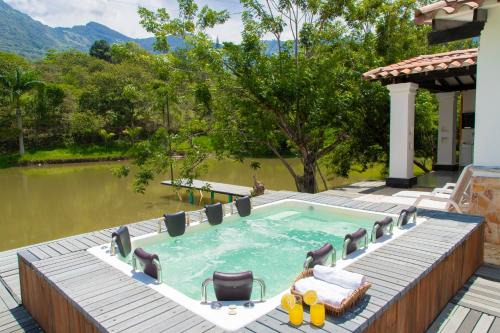 Copacabana Villa | Casa del Lago