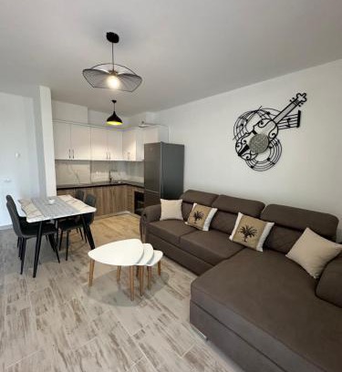 Shengjin Apartment | Casa Del Mar 2