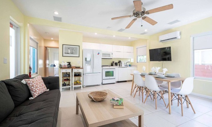 South Lake Apartment | Casa Del Mar # 5 , Beach access