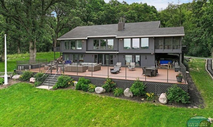 Whitewater House | Casa Del Sol -Premium Lakefront Getaway |Massive Water-Facing Deck |Boat Dock |Deluxe Bar & Rec Room