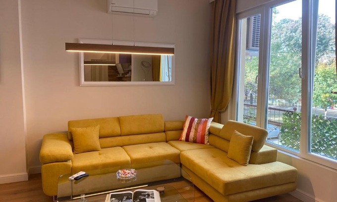Mladost Apartment | Casa Dell'Arte