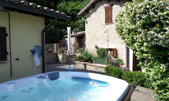 Rosora Bed & Breakfast | Casa delle Noci B&B