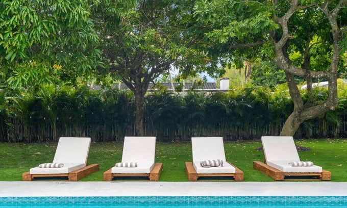 Ludlam House | Casa Di Ace. Luxury Miami Home with Private Racket Sports Court