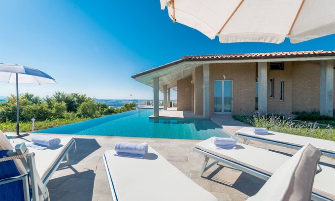 Montelupone Villa | Casa Di Eolo 8+2, Emma Villas