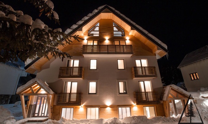 Zabljak Apartment | Casa di Pino EcoLodge Hotel