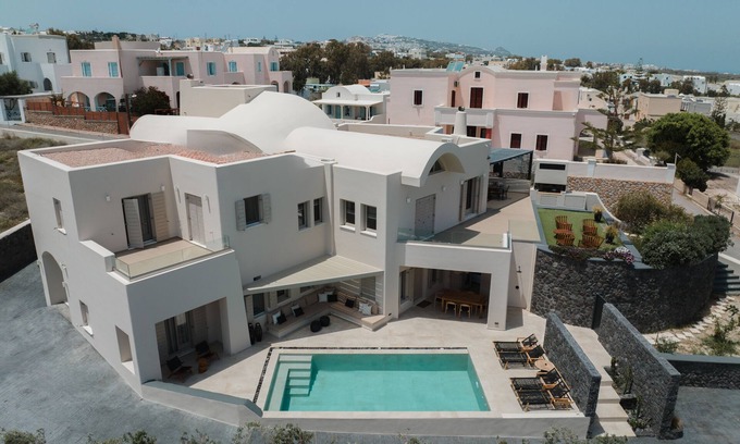 Vothon House | Casa DI Terra House