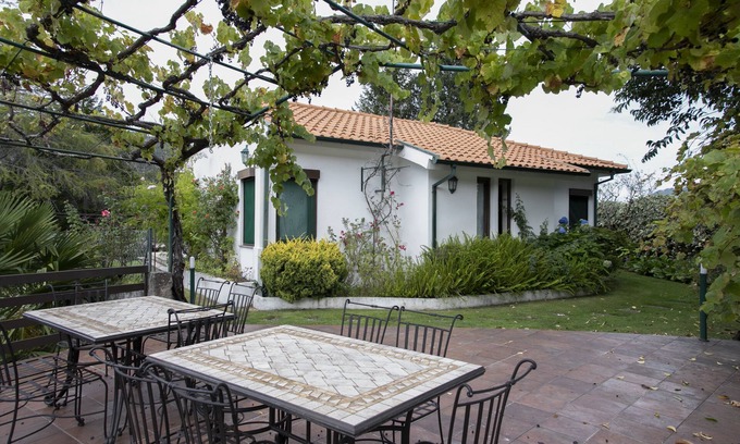 Canicada House | Casa Dikitaru | Mountain Views & Serenity near the National Park of Peneda Geres