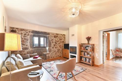 Pico House | Casa do Alfaiate - Piscina & Barbecue - Gerês