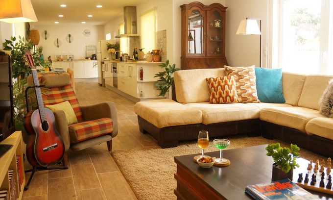 Mira House | "Casa do Areal, Retreat close to scenic trails & the most awarded Beach."