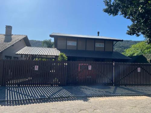 Lagoa da Conceicao House | Casa do Beija-Flor