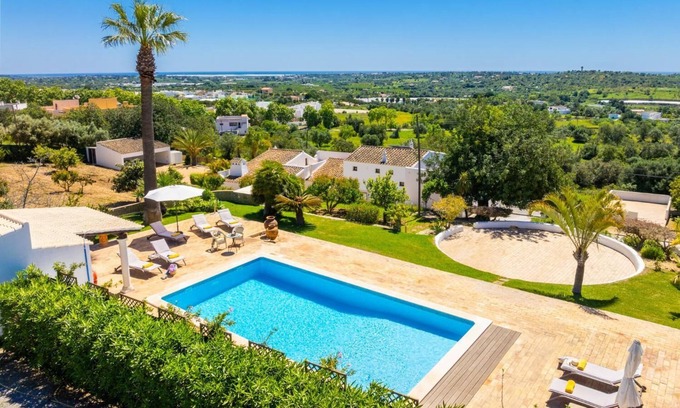 Moncarapacho e Fuseta Villa | Casa do Carmo - Five Bedroom Villa, Sleeps 10