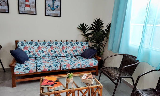 Sao Francisco do Sul House | Casa do Farol em Itapoá Ambiente Familiar Acomoda até 8 Pessoas Próxima do mar