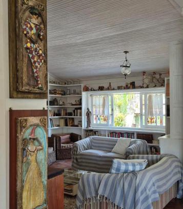 Miguel Pereira House | Casa do Ipe Amarelo