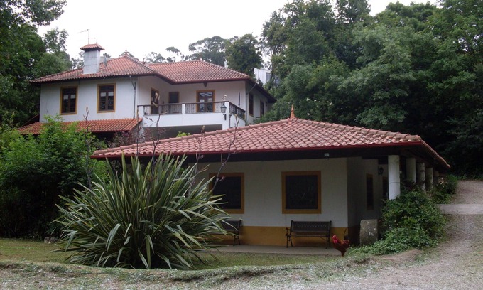 Espinho House | CASA DO MOINHO, rural, farmhouse, 4 kms from the Sea up to 10 people