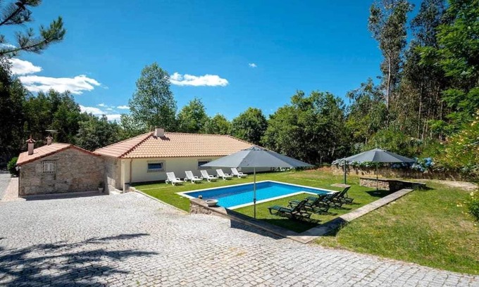 Celorico de Basto House | Casa do Pioledo (Camélias de Basto-Turismo Rural)