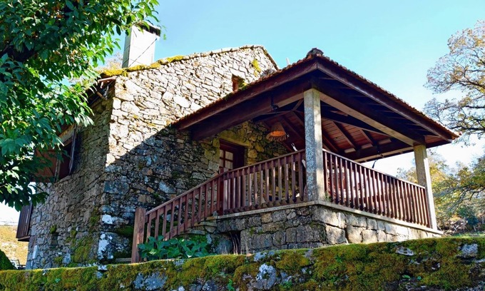 Melgaco Cottage | 'Casa do Rio' | Picturesque | Accommodation in Branda da Aveleira