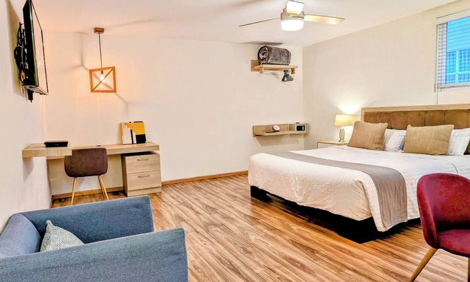 Historic Center Apartment | Casa Donceles Studio with King Bed, Kitchenette, Complimentary baggage storage.