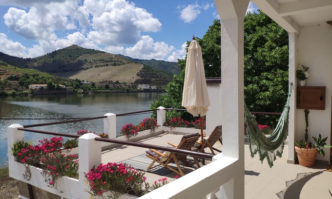 Carrazeda de Ansiaes Ski Chalet | Casa dos Vinhais Douro Valley (Breakfast inc.)