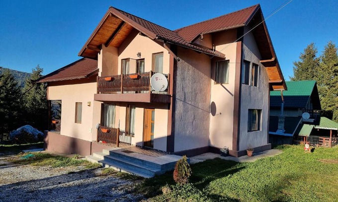 Saru Dornei House | Casa Dragomir