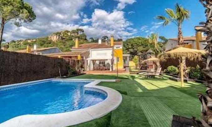 Las Jaras House | Casa El Oasis del Lago Rural Lodging