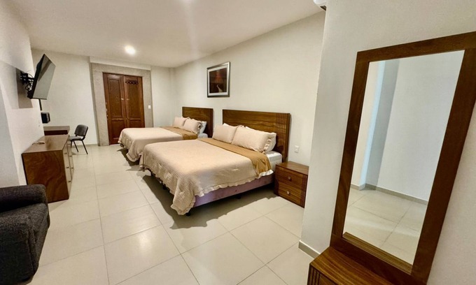 Ruta Independencia Hotel | CASA ELIZABETH