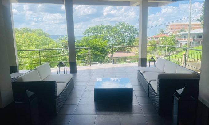 San Ignacio House | Casa Ellysian