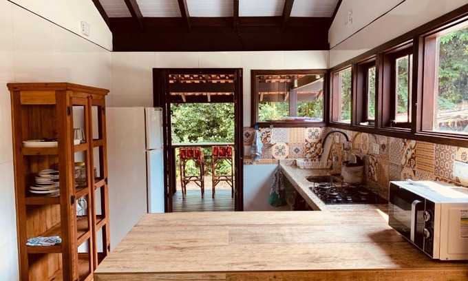 Camburi House | Casa em amb. familiar junto a natureza e ao rio Cambury