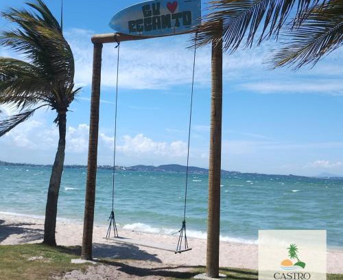 Sao Vicente de Paula House | Casa em Arraial do Cabo com Praia da Laguna dentro do Cond Recanto das Orquideas