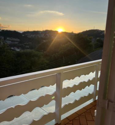 Vila Loli House | Casa em Campos do Jordão Ideal para Grupos
